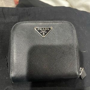 Small leather wallet